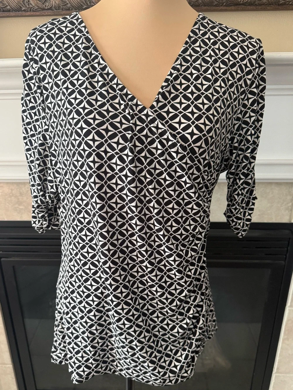 Style & Co Work Blouse Rushed Sleeves Crossed V Neck Size XLarge Black/White - Picture 1 of 5